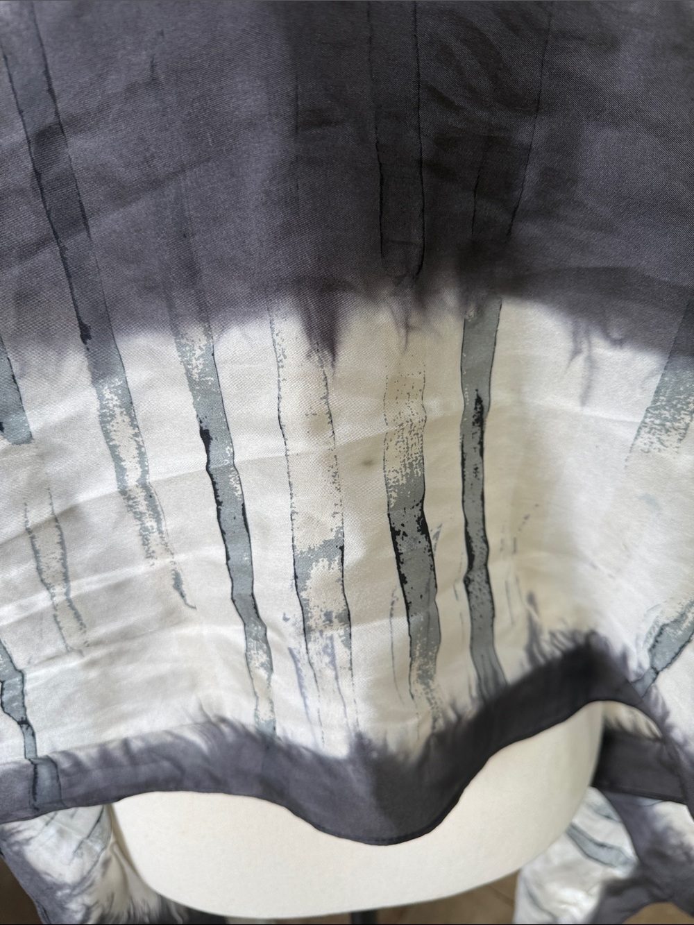 CHICOS ladies black and white tie-dye design 100% silk scarf NWOT - Picture 7 of 10